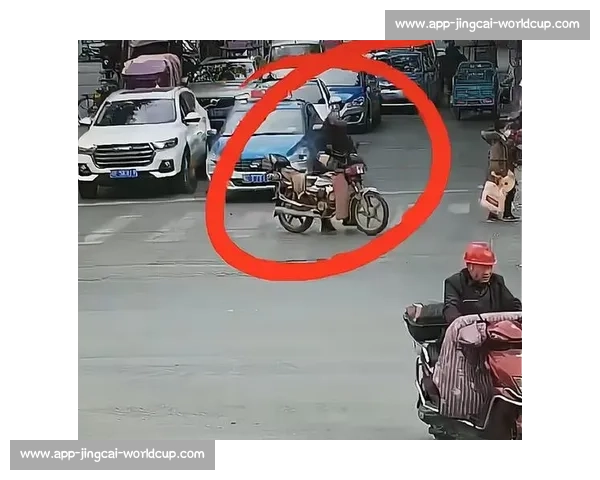 骑行男子路边歇息遇蹊跷：陌生女子强行推车被阻